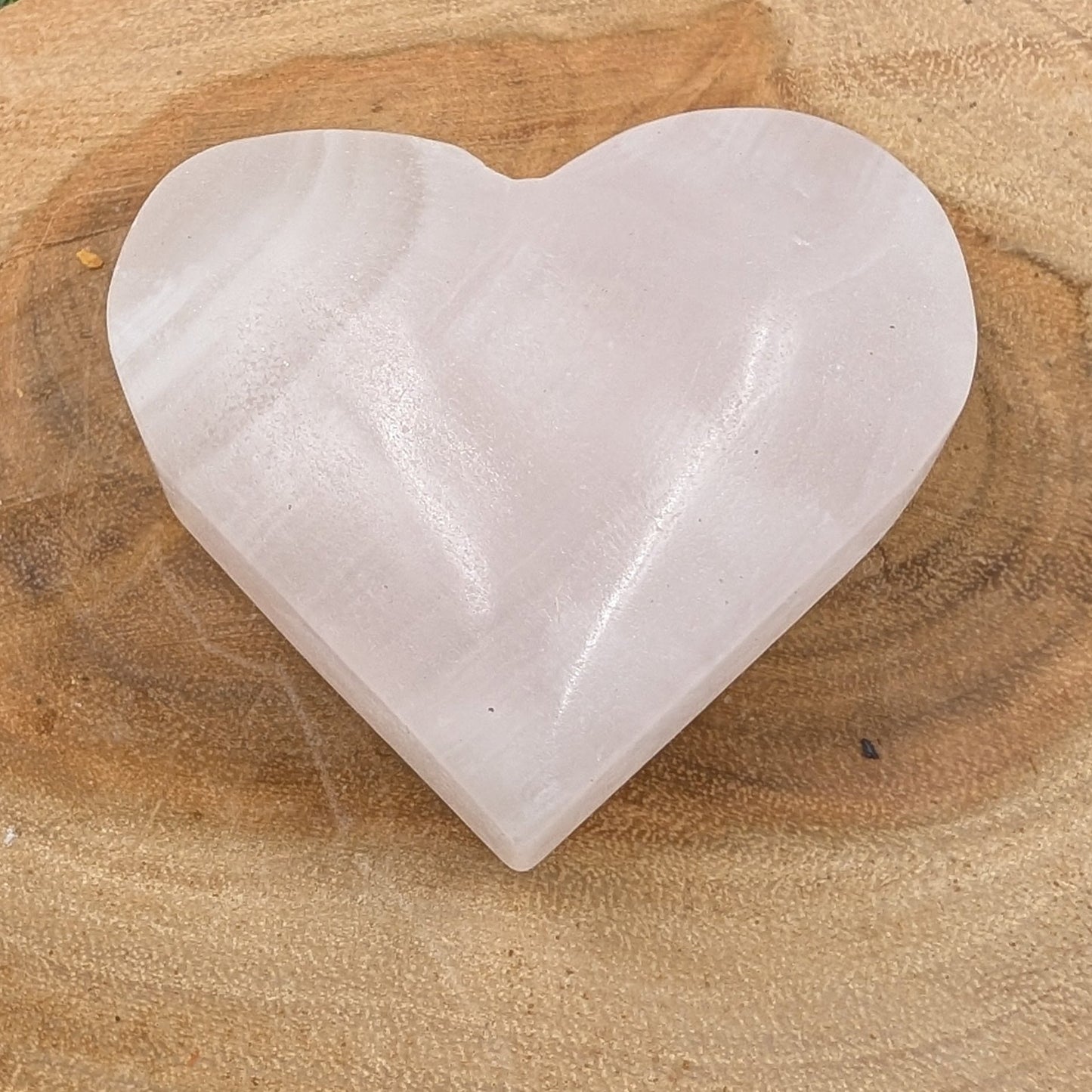 Mangano Calcite Heart