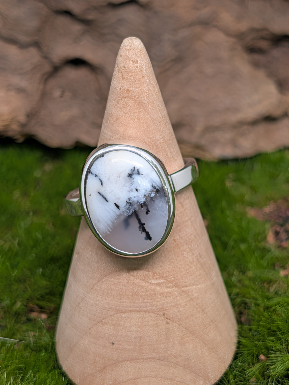 Dendrite Sterling Silver Ring Size (8)