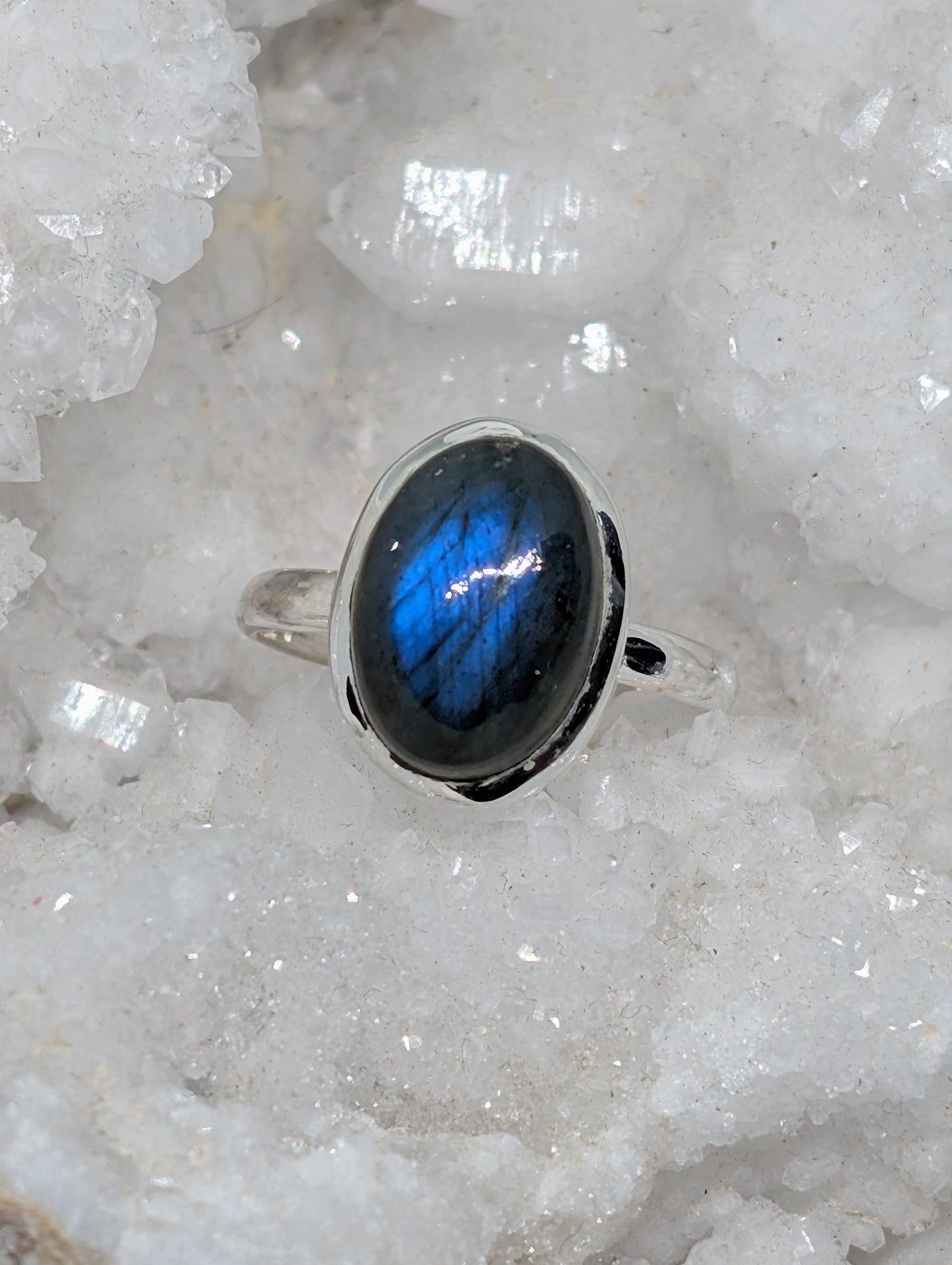 Labradorite Sterling Silver Oval Ring (Size 9)