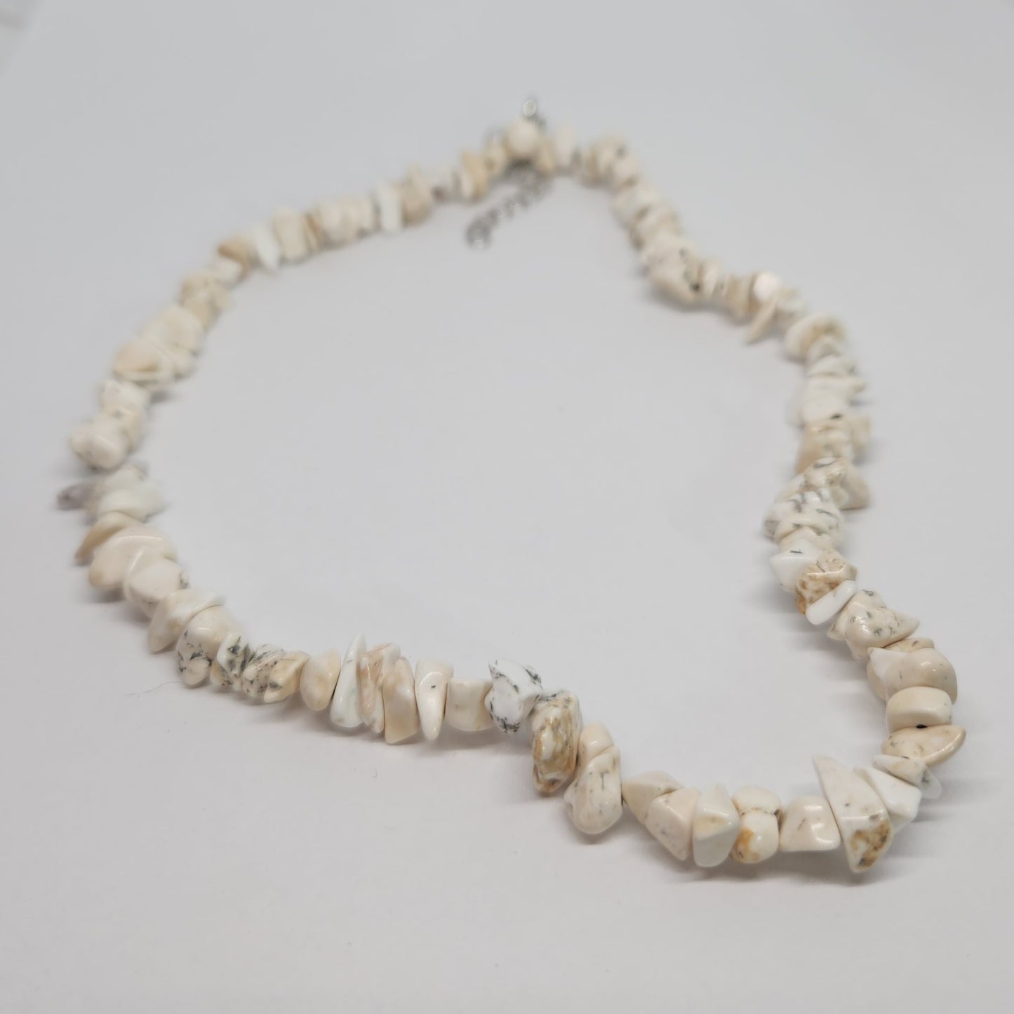 Magnesite Chip Necklace
