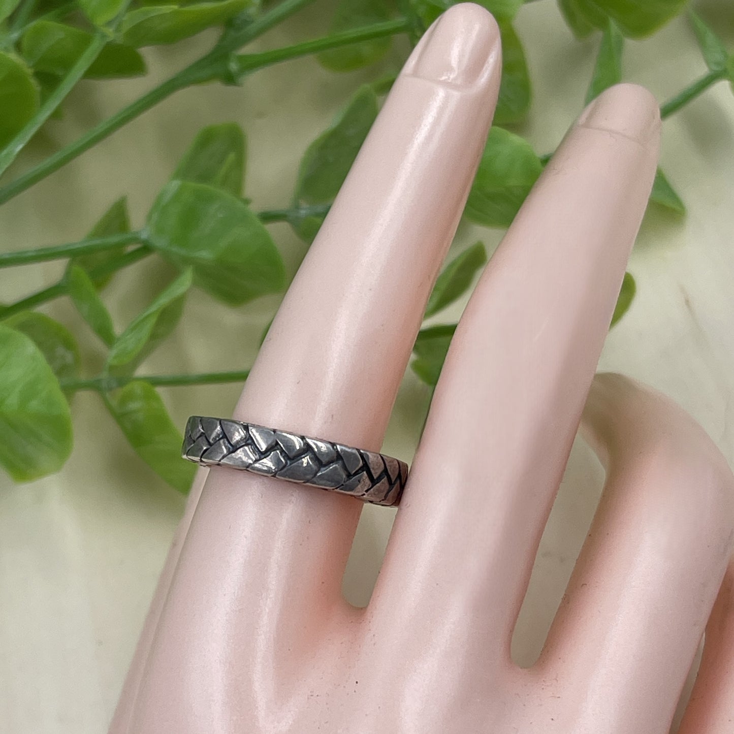 Unisex Sterling Silver Woven Ring (Size 8)