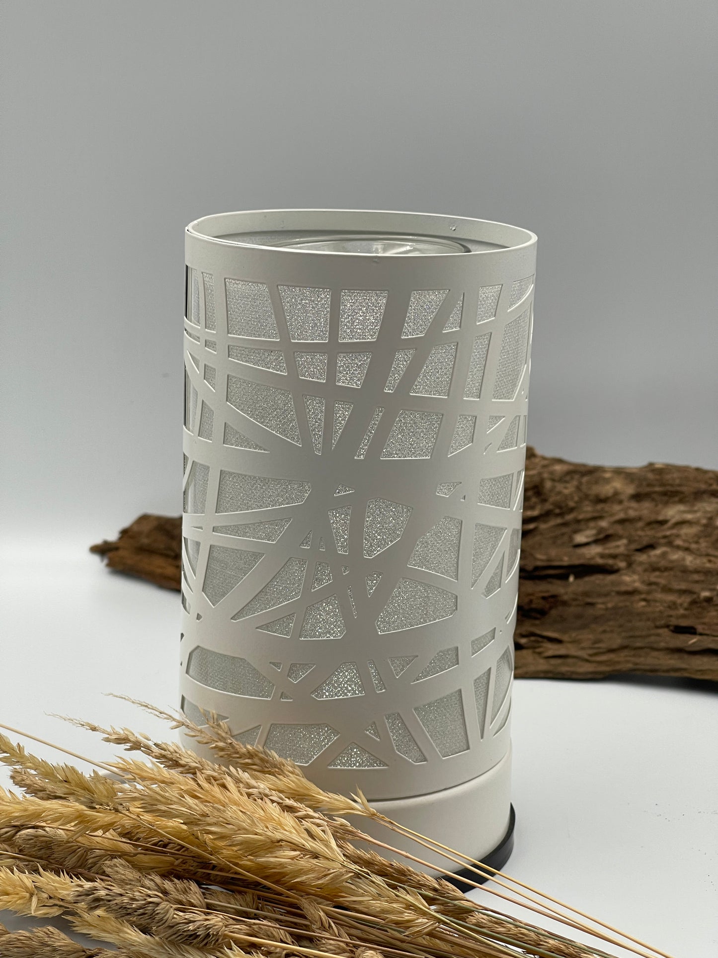 Lines White Touch Warmer