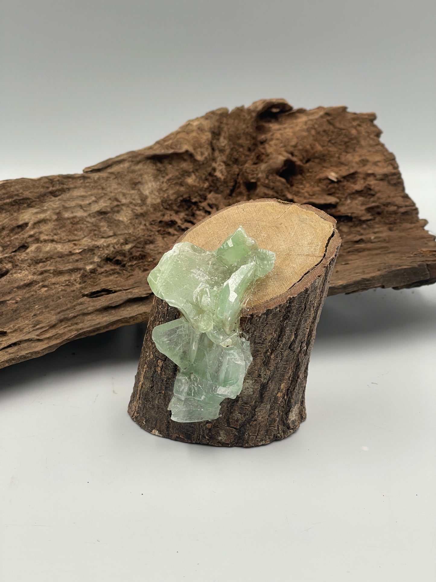 Green Calcite Chi Generator