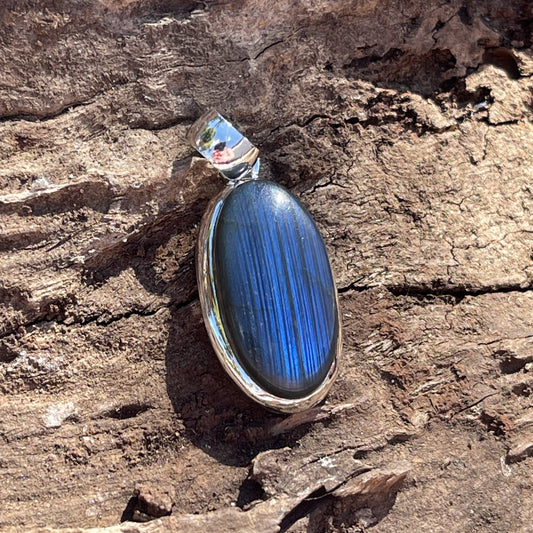 Labradorite Sterling Silver Pendant