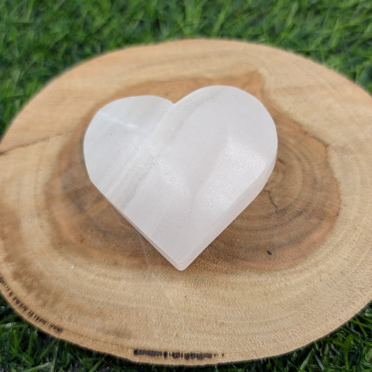 Mangano Calcite Heart
