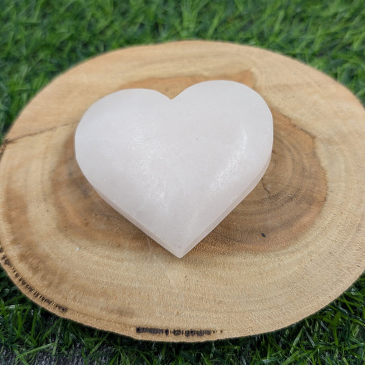 Mangano Calcite Heart