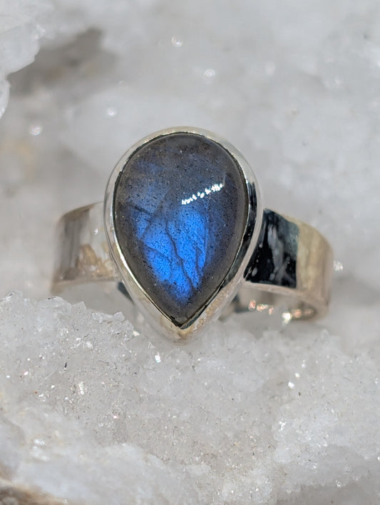 Labradorite Sterling Silver Teardrop Ring (Size 11)
