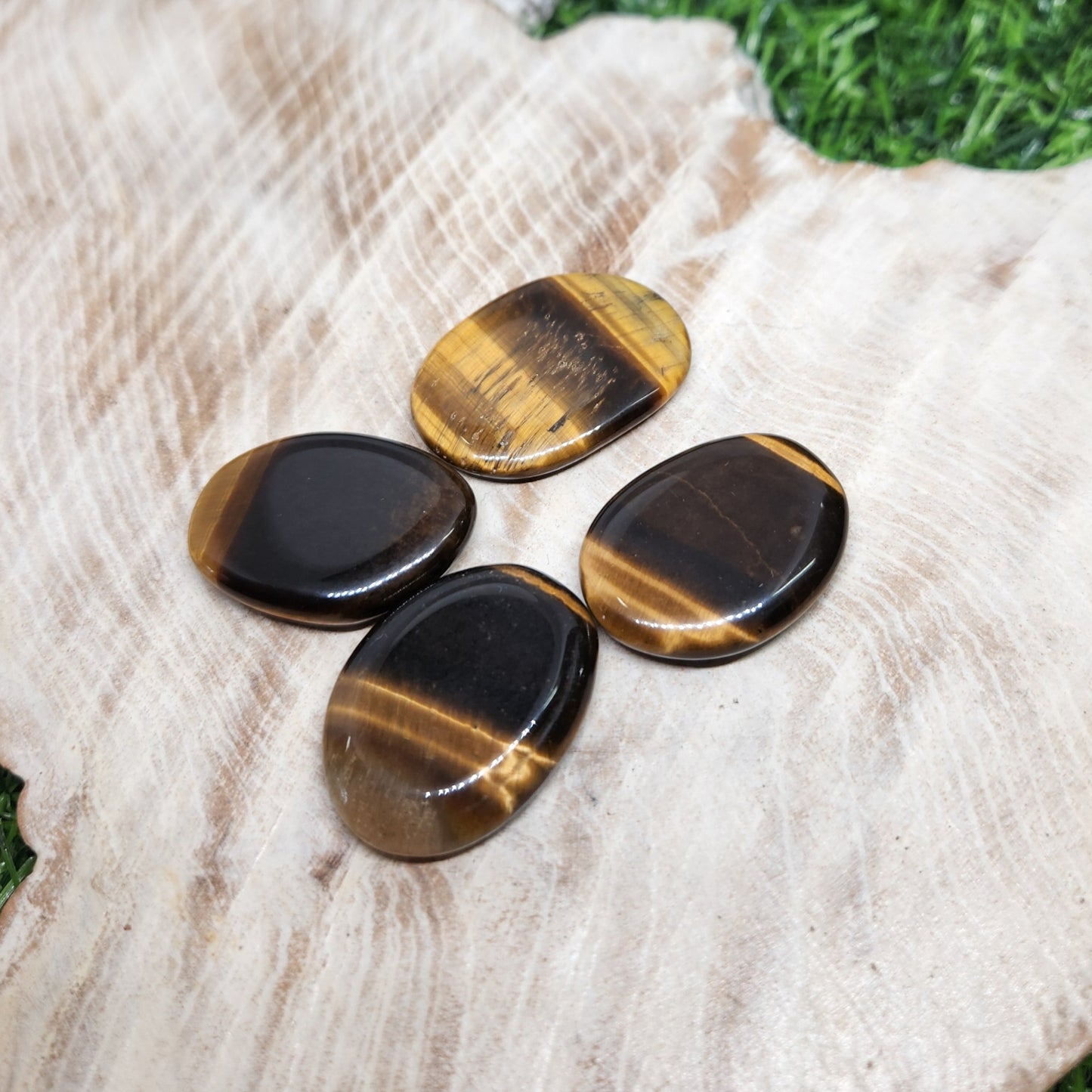 Tiger Eye Bra/Wallet  Buddy Flat Stone