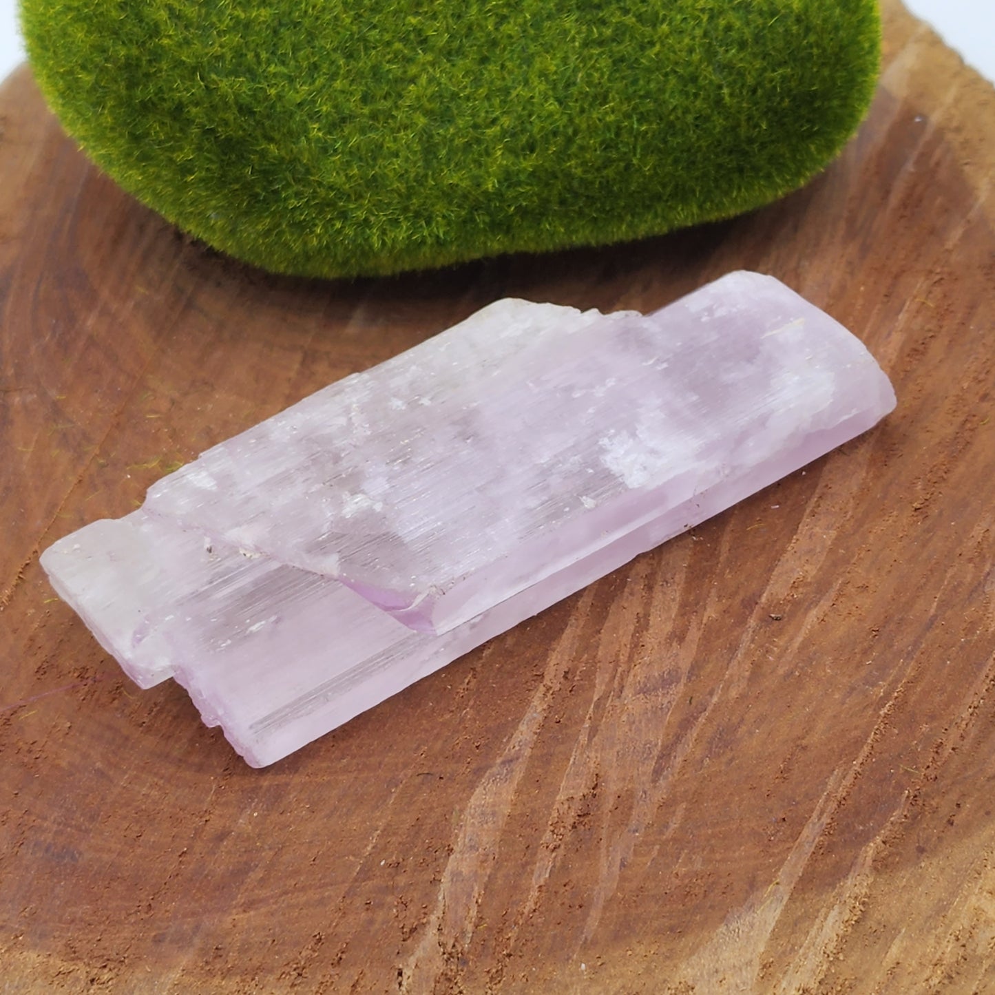 Raw Kunzite High Grade