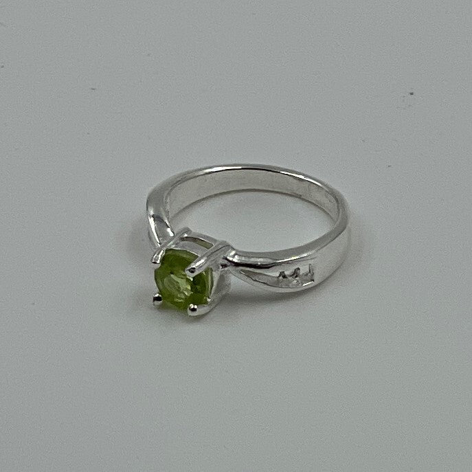 Sterling Silver Peridot Ring Sterling Silver (Size 7)